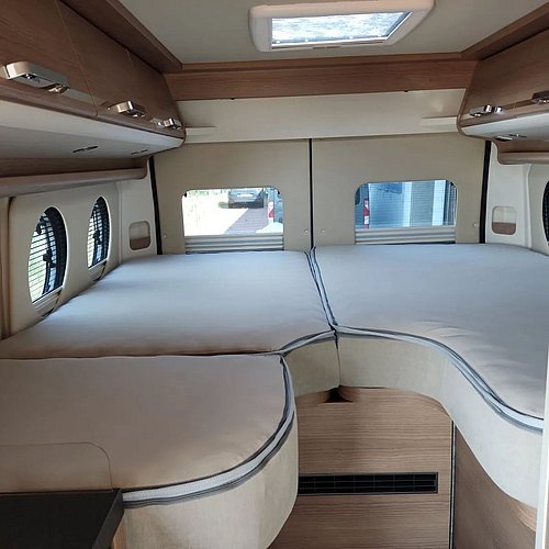 Ab in den Urlaub.  Neue Matratzen von Laroma mit zippbaren Bettlaken machen lästiges Betten machen obsolet.  Besonders... Ab in den Urlaub.  Neue Matratzen von Laroma mit zippbaren Bettlaken machen lästiges Betten machen obsolet.  Besonders...